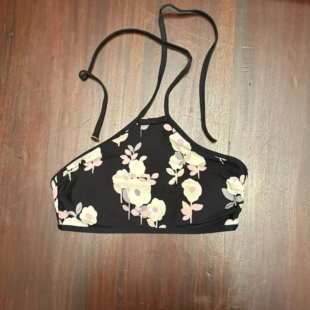 Kate Spade dive right in black floral bikini top size XS